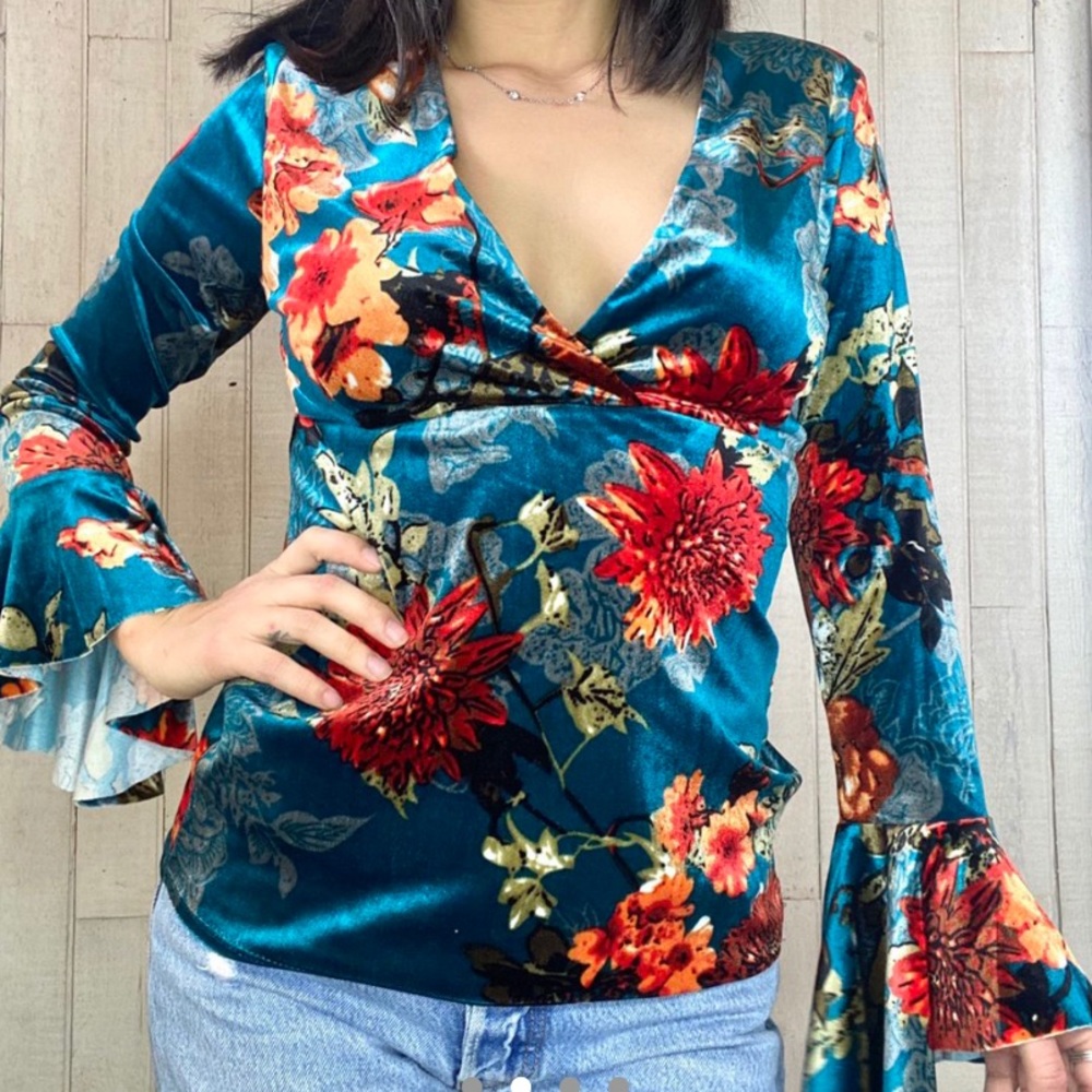 Vintage Velvet Turquoise Floral Bell Sleeve Top - Picture 4 of 4